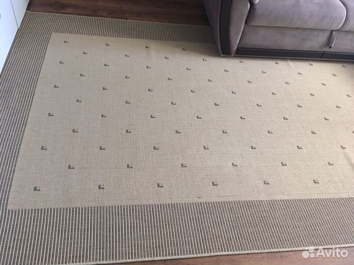 Ковровая дорожка и ковры