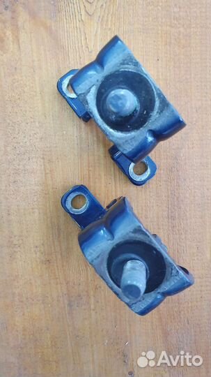 Петли крышки багажника Volkswagen Tiguan 2011-16