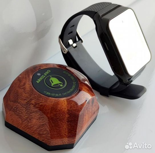 Кнопка вызова официанта с часами-пейджером