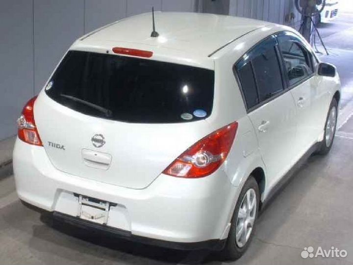 Шторка багажника на Nissan Tiida C11