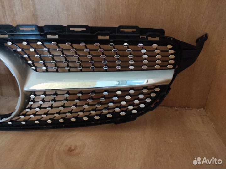 Решетка радиатора Mercedes W205 Diamond