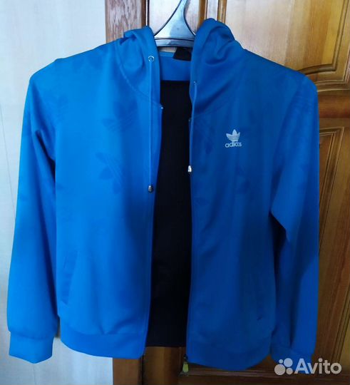 Спортивный костюм adidas женский