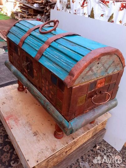 Сундуки -Чемоданы старинные