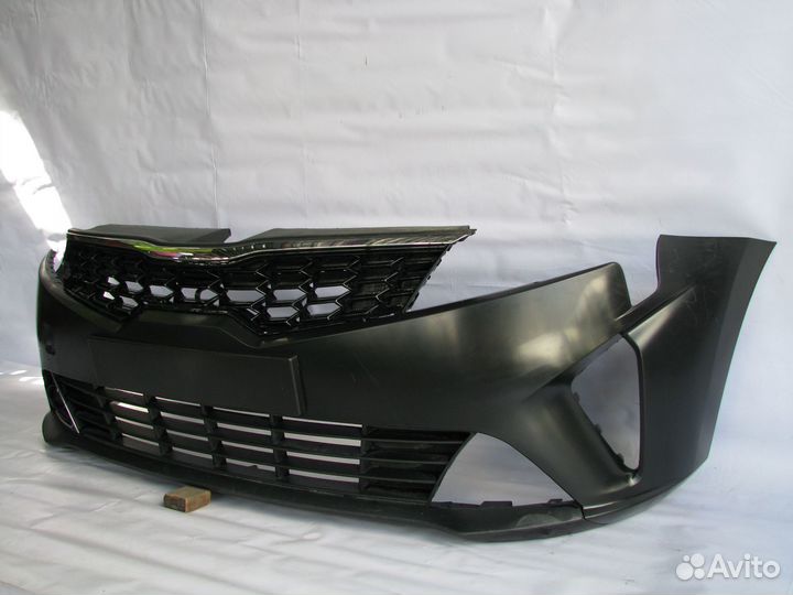 Kia Rio 4 бампер передний 2020+