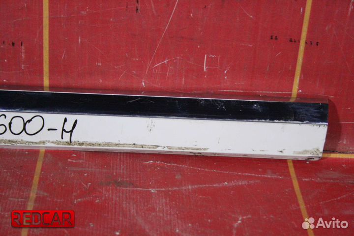 Накладка двери задней правой Volkswagen Passat B8