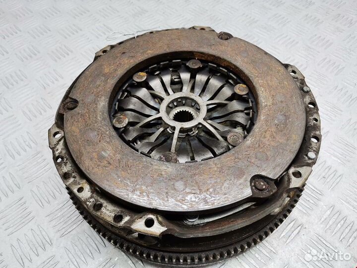 Маховик для Volkswagen Passat 6