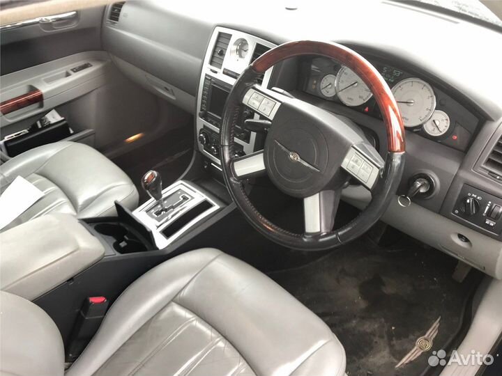 Разбор на запчасти Chrysler 300C 2004-2011