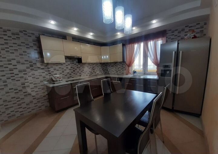3-к. квартира, 105 м², 11/12 эт.
