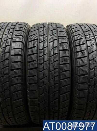 Goodyear UltraGrip Ice Navi Zea 215/60 R16 98V