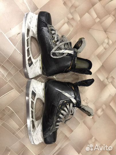 Хоккейные коньки bauer