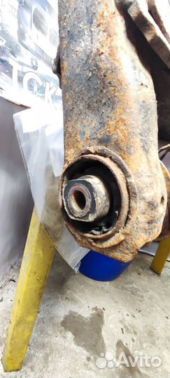 Задняя балка Volkswagen Vento