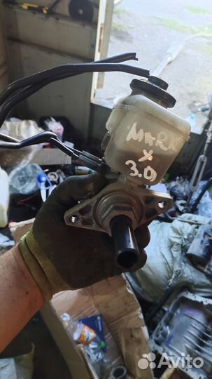 Главный тормозной цилиндр mark x