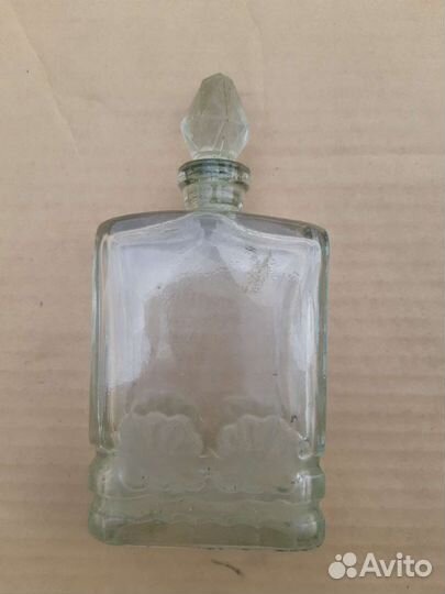 Бутыль с притертой пробкой