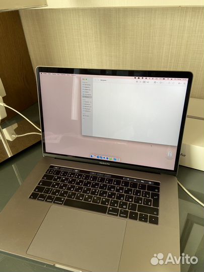 Apple Macbook pro 15 2017