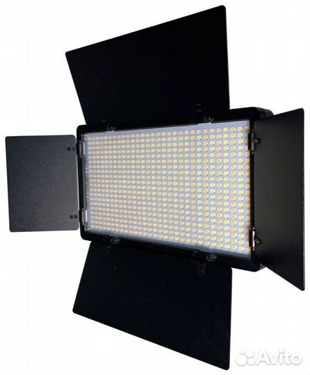 Видеосвет Led Light Kit Varicolor Pro LED 600