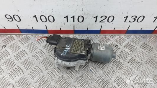 Мотор стеклоочистителя лобового стекла volkswagen