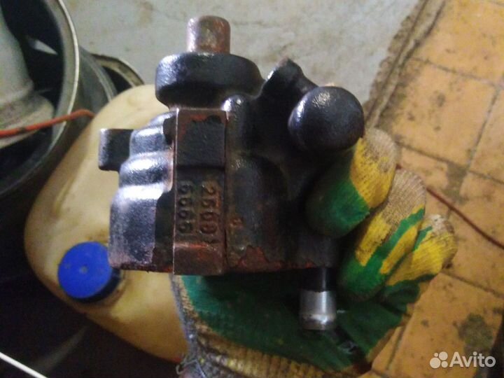 Насос гидроусилителя Hyundai Clio