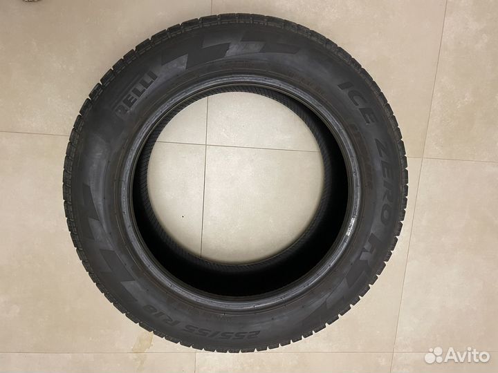 Pirelli Ice Zero FR 255/55 R18