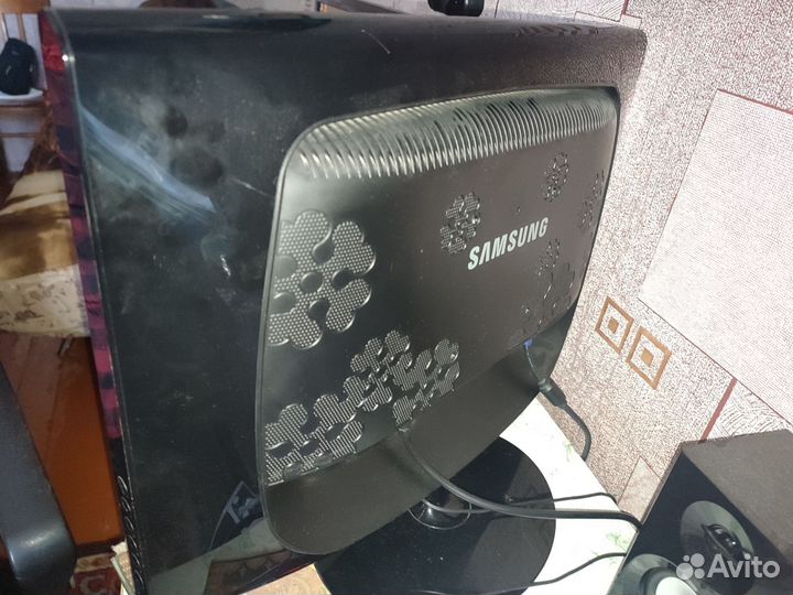 Монитор Samsung Syncmaster 2233NW 22''