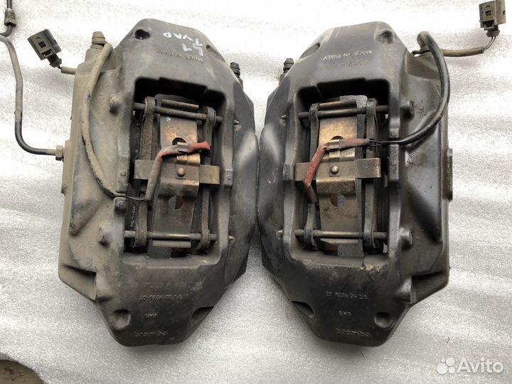 Суппорт передний правый VW Touareg Porsche Cayenne