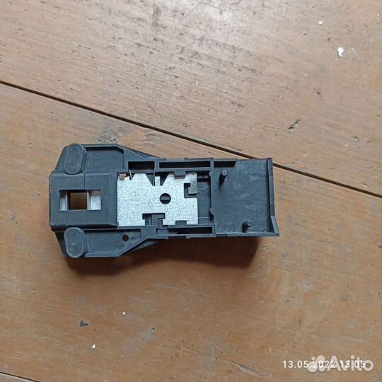 Замок крышки люка для стиральной машины