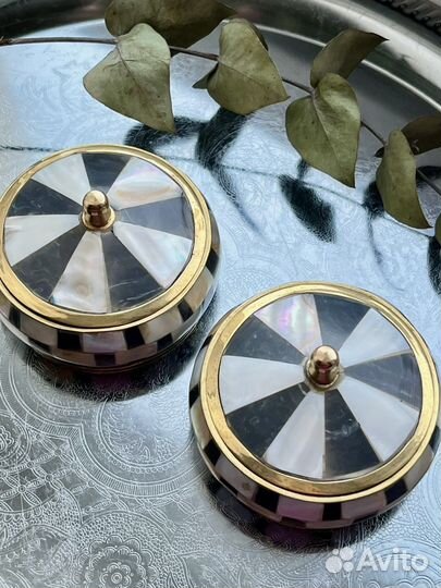 Перламутровая шкатулка