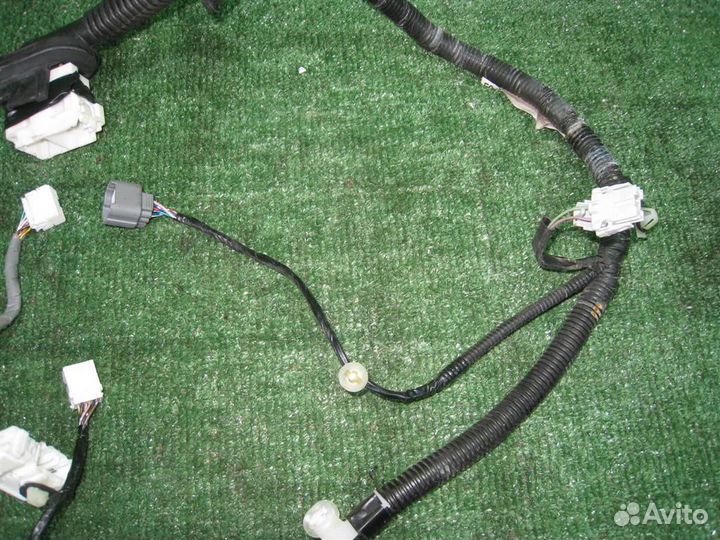 Проводка двери передней левой Honda FR-V (BE1) 20