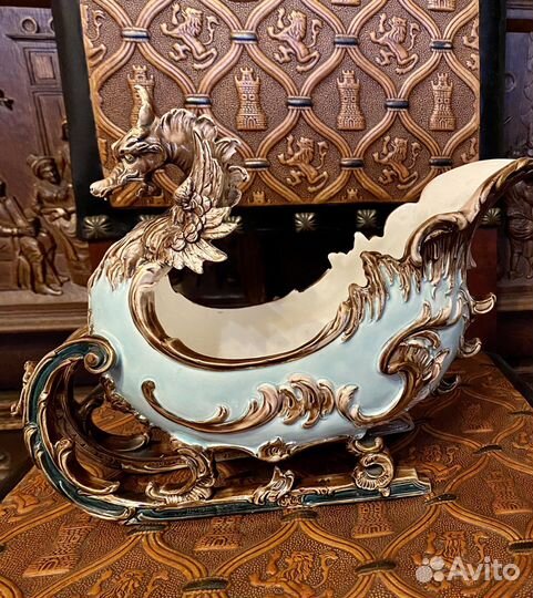 Майолика «Драконьи сани» R.M.Krause - 1880г