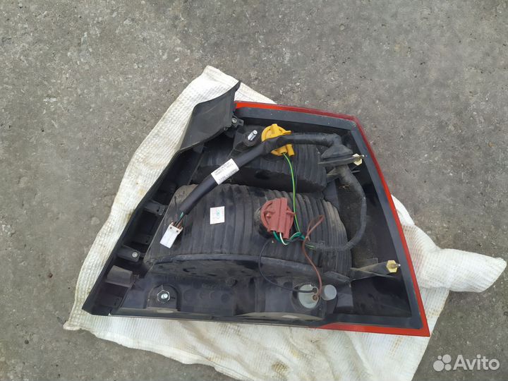 Задние фонарь Mitsubishi galant 9