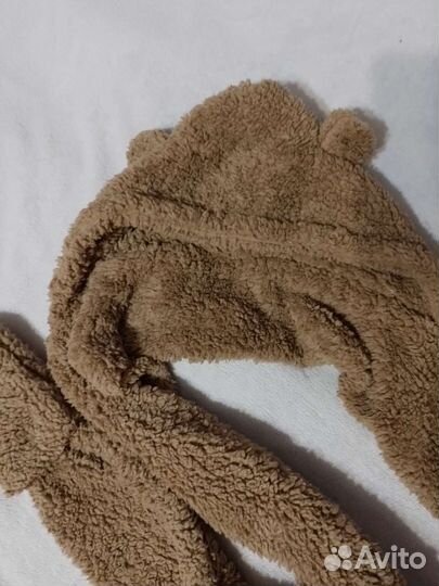 Шапка плюшевая с шарфом и варежками