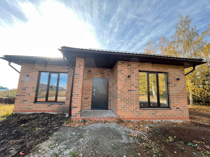 Коттедж 130 м² на участке 10 сот.