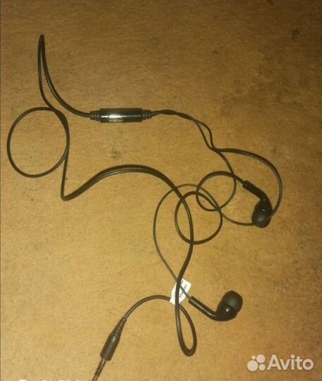 Наушники для телефона