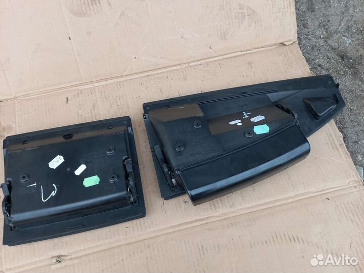 Ford Galaxy (00-06) бардачки торпеды верхние