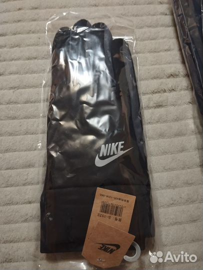 Перчатки на флисе Nike