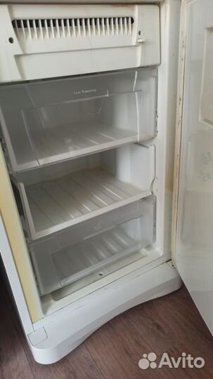 Холодильник Indesit No Frost