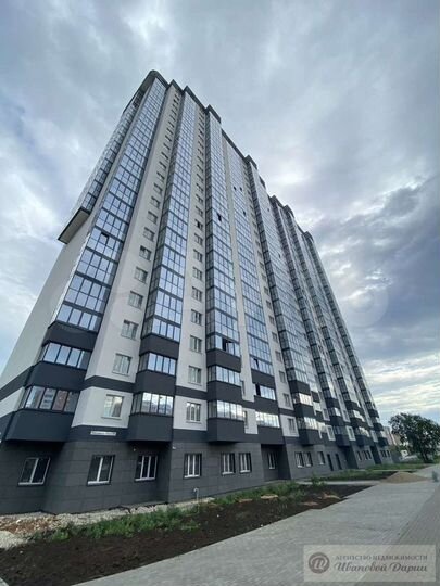 3-к. квартира, 93 м², 15/24 эт.