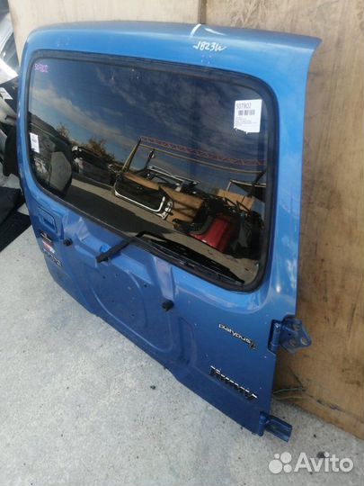Дверь багажника Suzuki Jimny GB23W