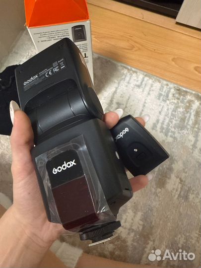 Вспышка godox