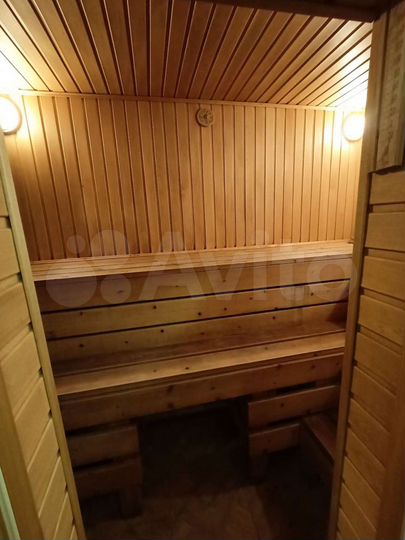 Дом 61 м² на участке 5 сот.