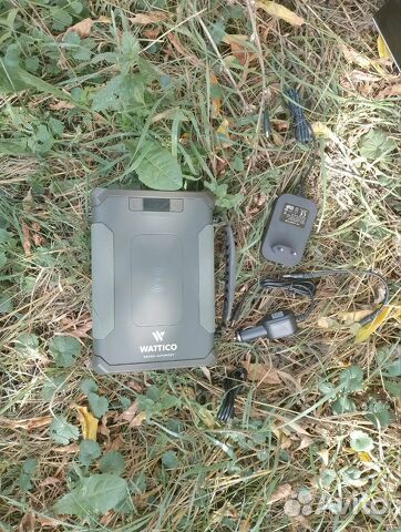 Внешний аккумулятор с автомобильной розеткой