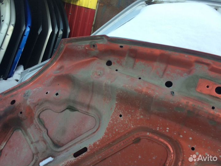 Капот на kia rio 2 под ремонт