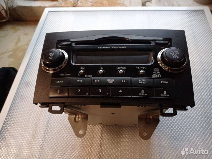 Штатная магнитола для Honda CR-V III