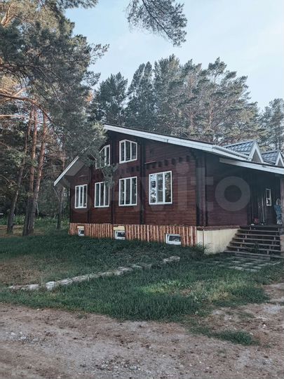 Дом 190 м² на участке 7 сот.