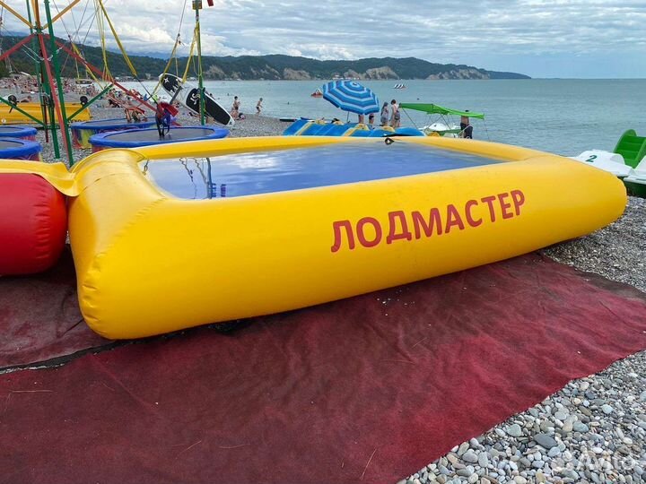 Надувная горка