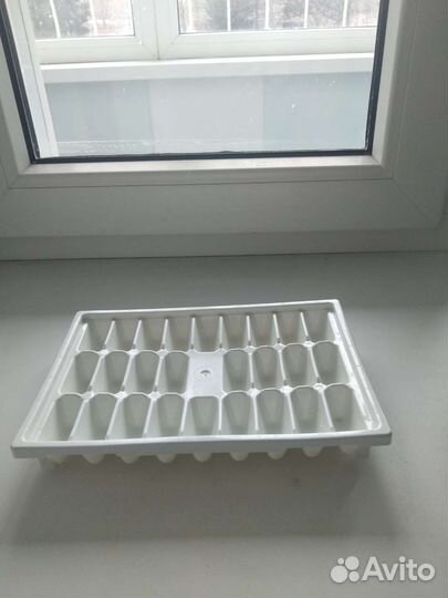 Лоток для заморозки льда