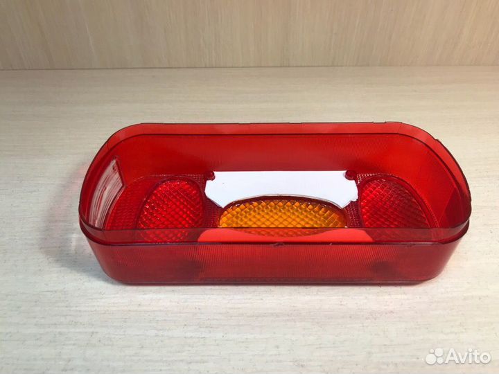 Рассеиватель фонаря прицепа MD-036 L левое (стекл