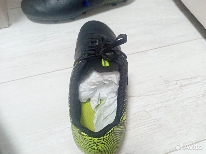 Футбольные бутсы demix 38 размер