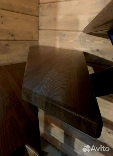 Лестница с забежными ступенями под ключ