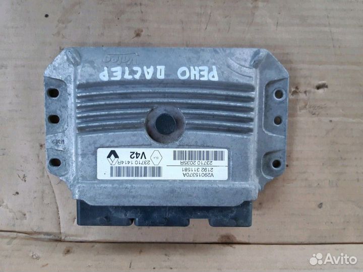 Блок управления двигателем Рено Дастер 237101414R