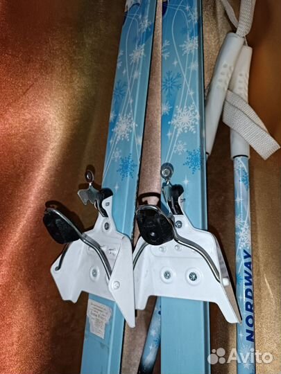 Лыжи и ботинки детские